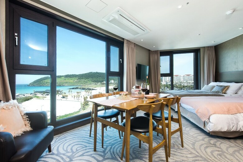 The Artstay Jeju Hamdeok - Hotel