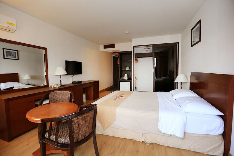 Ocean Grand Hotel