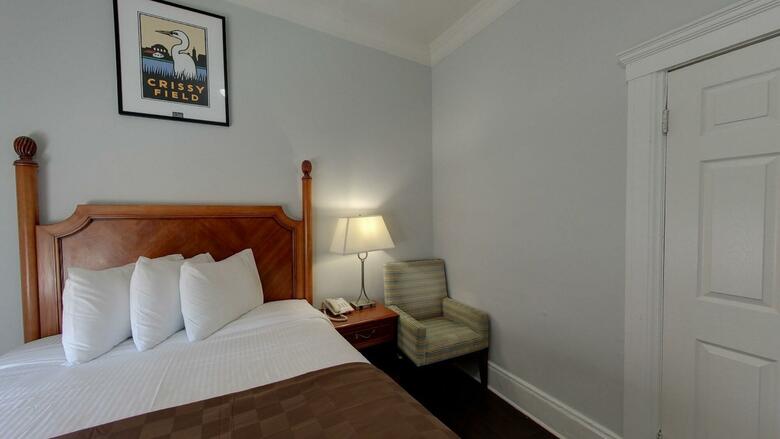 Posada Warfield Hotel