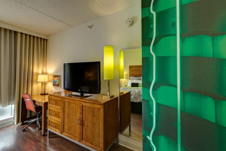 Hotel Indigo Columbus Architectural Center