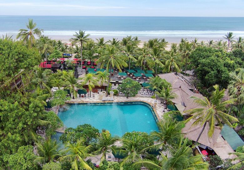 Hotel Legian Beach Villas