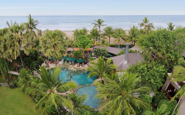 Hotel Legian Beach Villas