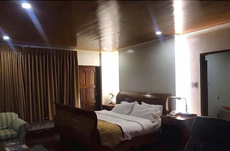 Hotel F8 Bed And Breakfast