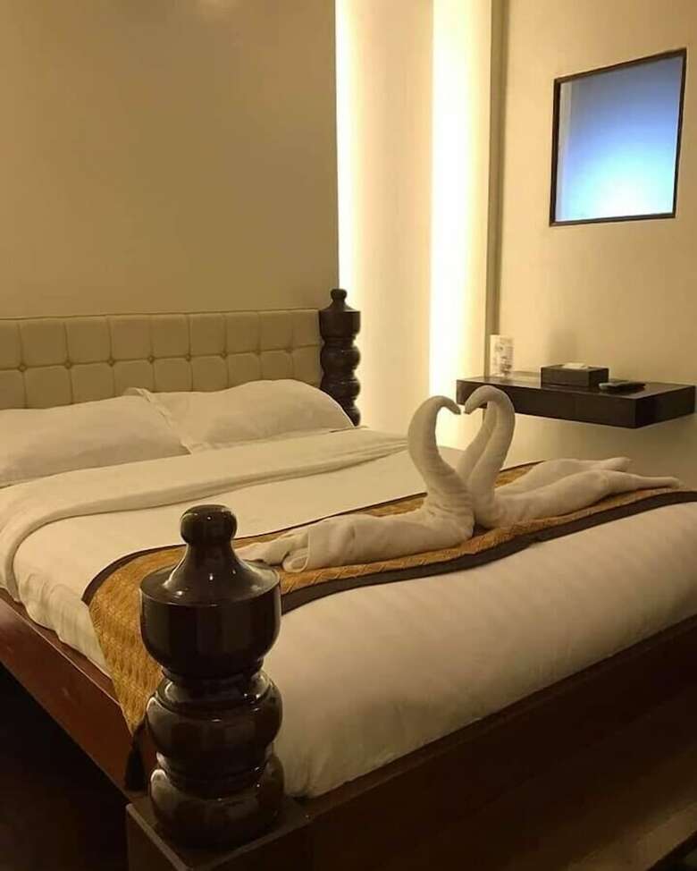 Hotel F8 Bed And Breakfast