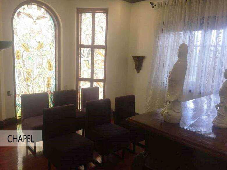 Hotel F8 Bed And Breakfast
