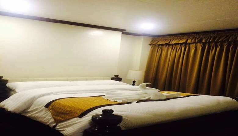 Hotel F8 Bed And Breakfast