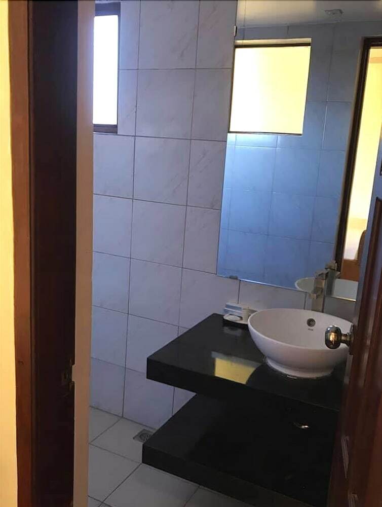 Hotel F8 Bed And Breakfast