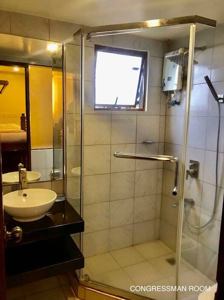 Hotel F8 Bed And Breakfast