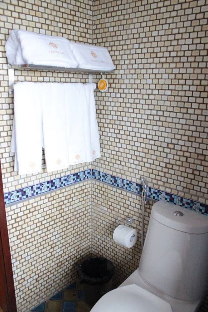 Hotel F8 Bed And Breakfast