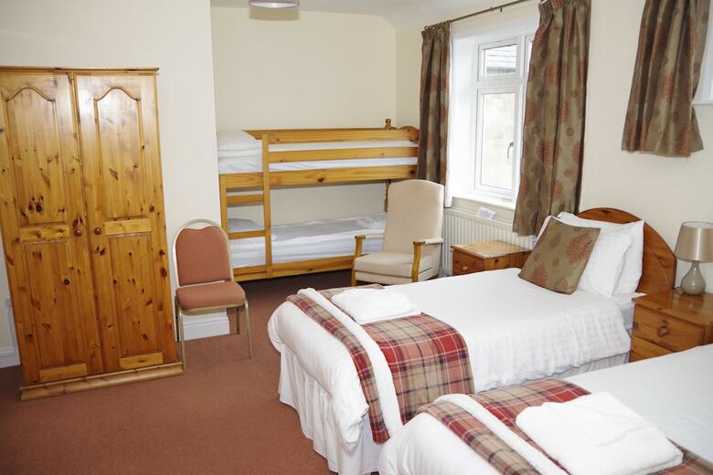 Bed & Breakfast Sneaton Castle Centre