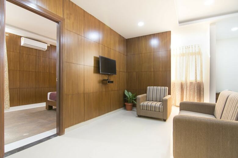 Hotel Shoba Tulip