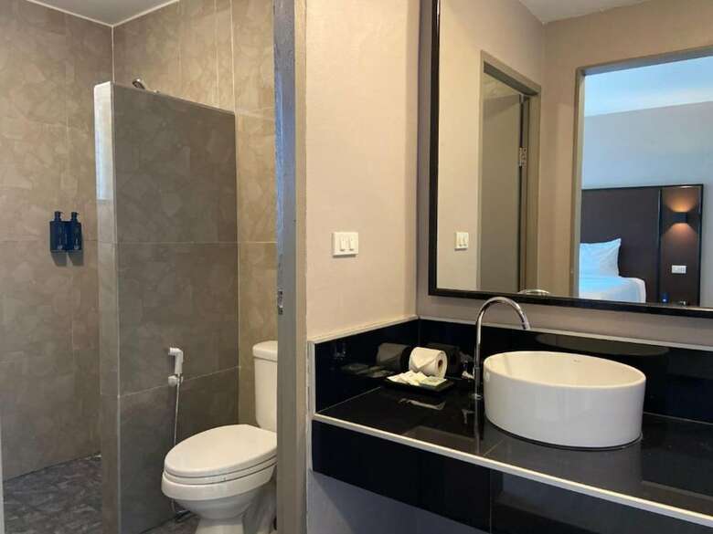 Hotel Hip Seaview Resort At Phi Phi