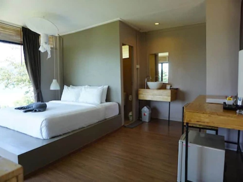 Hotel Hip Seaview Resort At Phi Phi