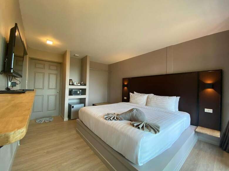 Hotel Hip Seaview Resort At Phi Phi