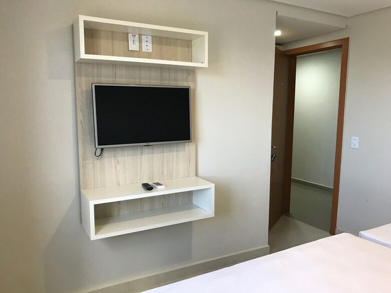 Wr Hotel