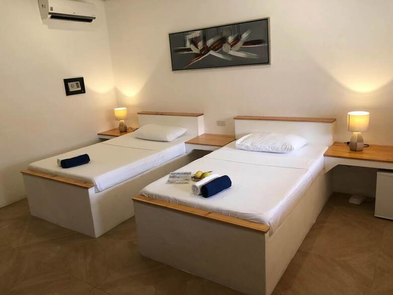 Hotel Parrot Resort Moalboal