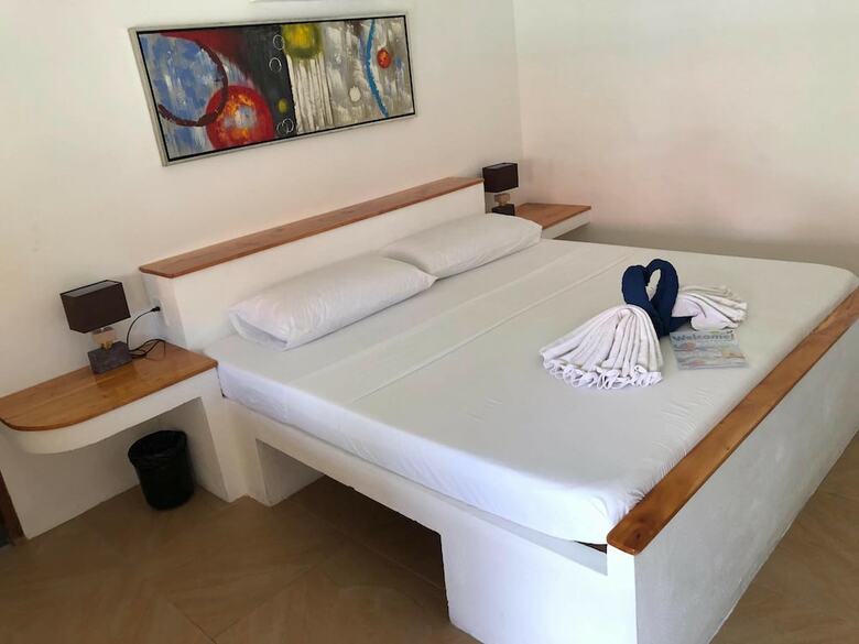 Hotel Parrot Resort Moalboal