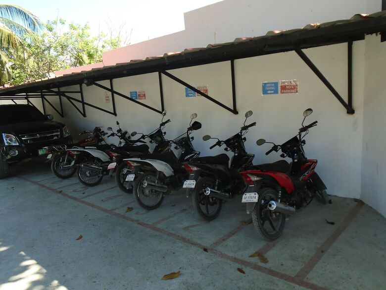 Hotel Parrot Resort Moalboal