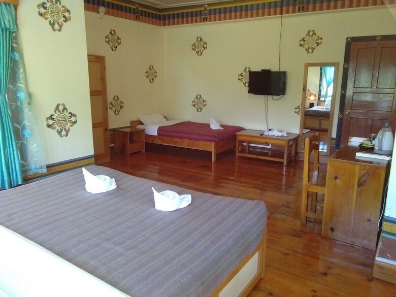 Hotel Nirvana Lodge & Homestay