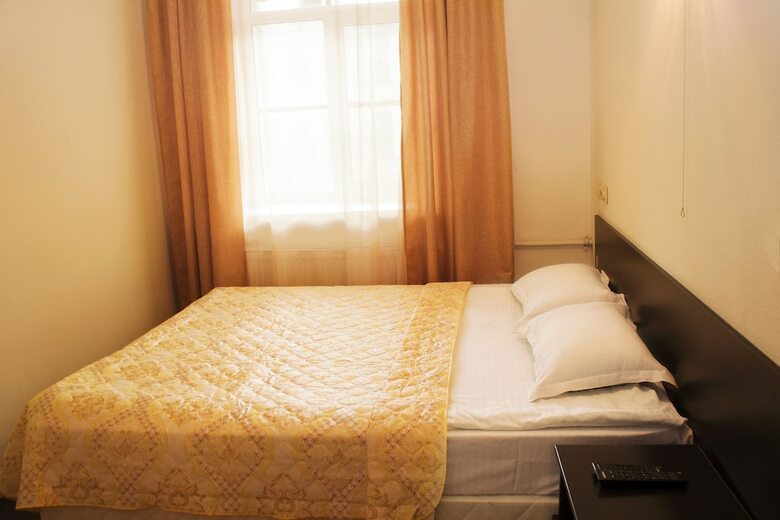 Yellow Hotel