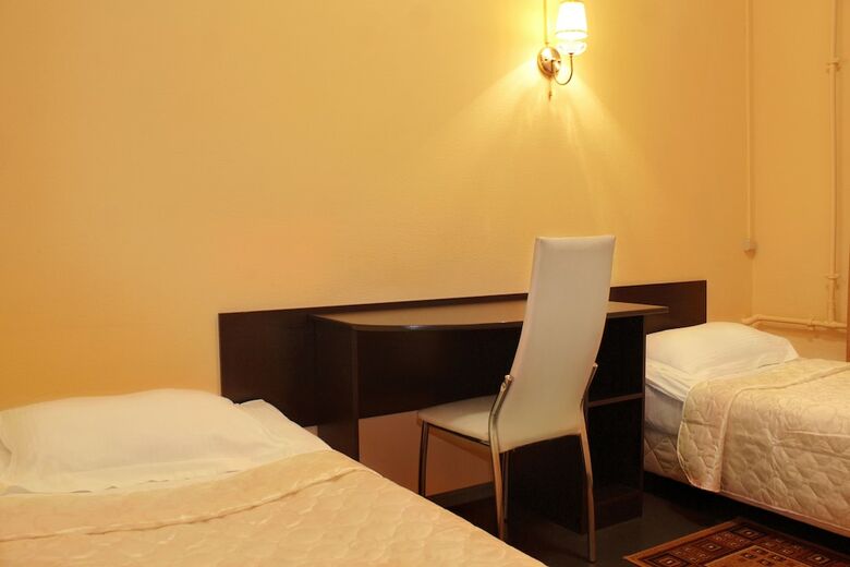 Yellow Hotel