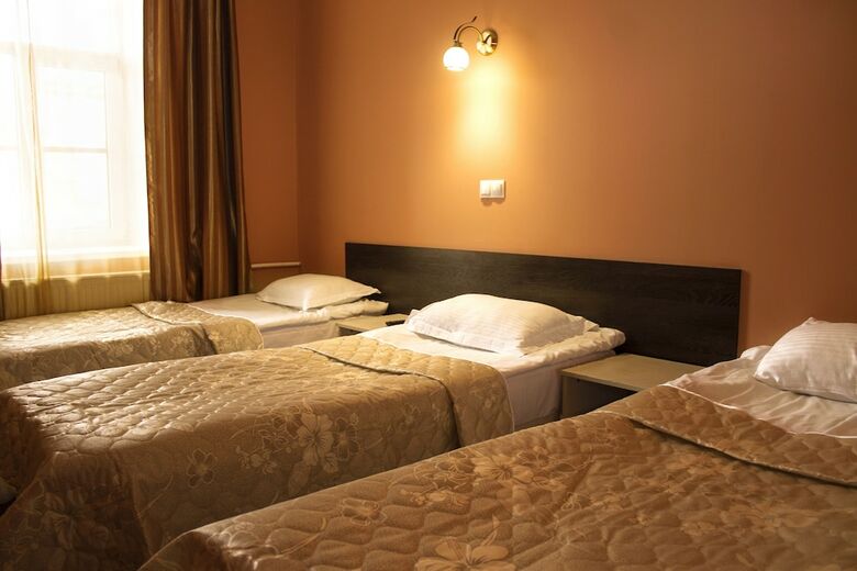Yellow Hotel