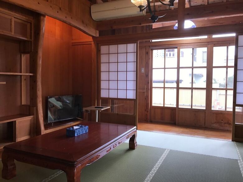 Traditional Villa Kin Shibiranka