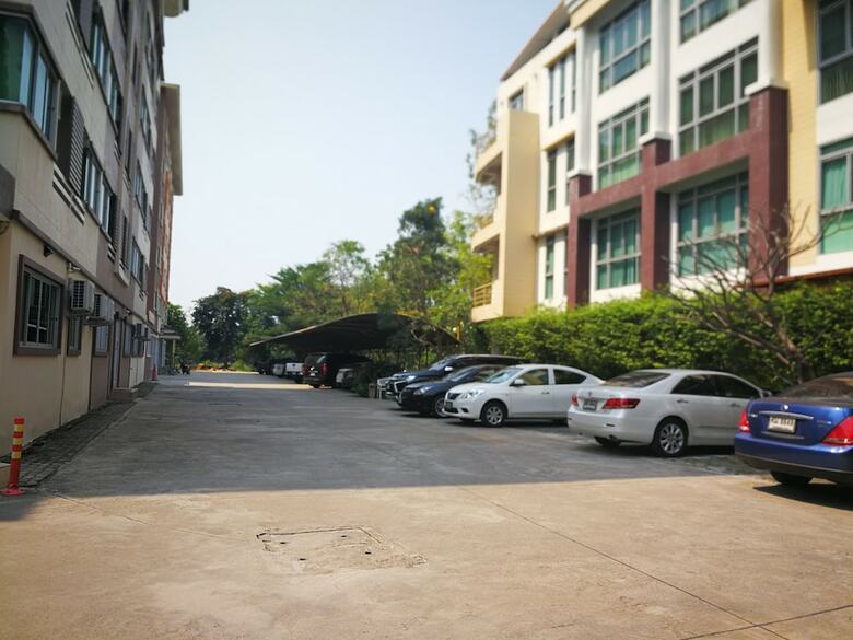 Hotel The Park Bangyai Residence