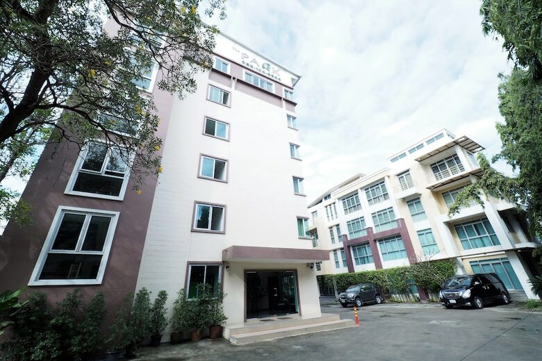 Hotel The Park Bangyai Residence