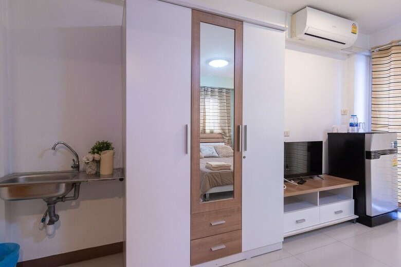 Hotel The Park Bangyai Residence