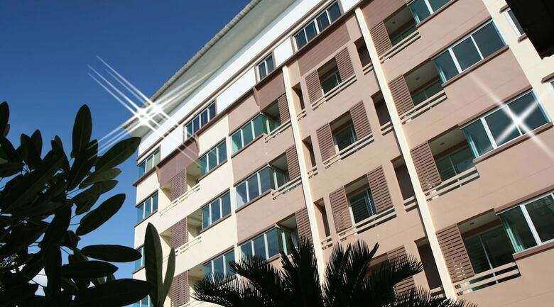 Hotel The Park Bangyai Residence