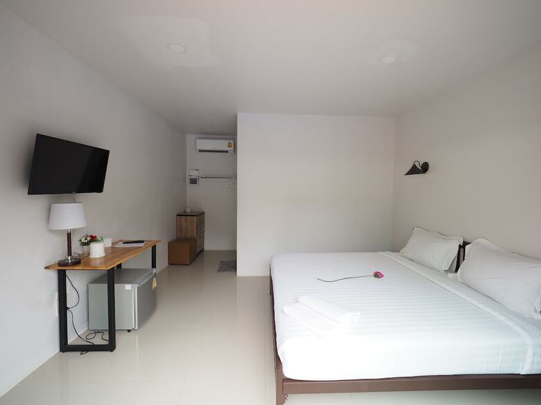 Hotel Nai C Resort