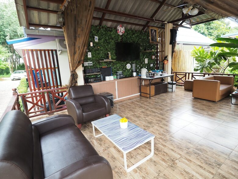 Hotel Nai C Resort