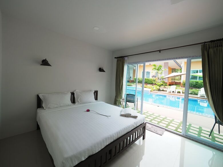Hotel Nai C Resort