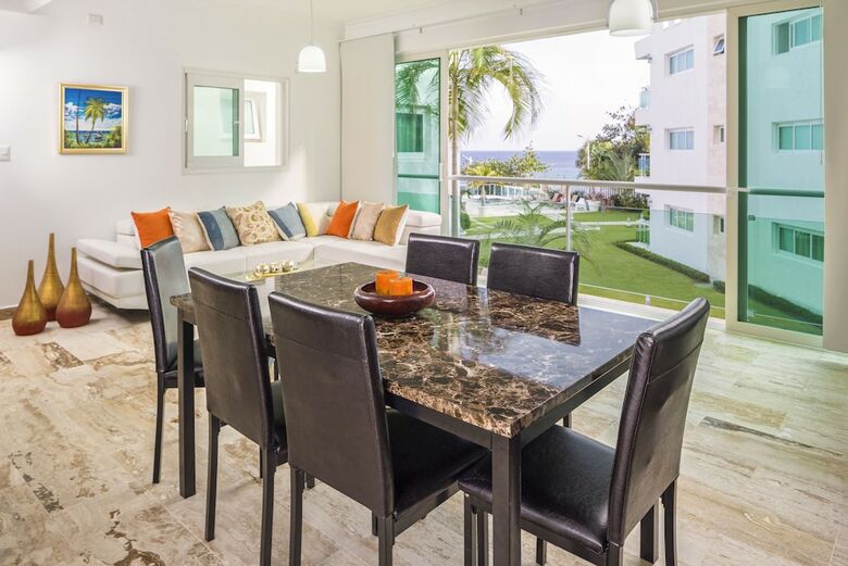 Apartamentos Condos At Bayrock 2