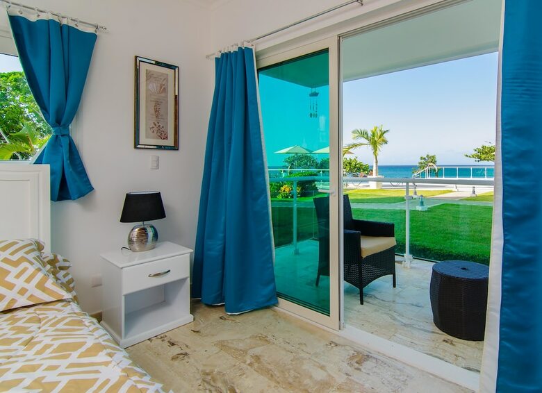 Apartamentos Condos At Bayrock 2