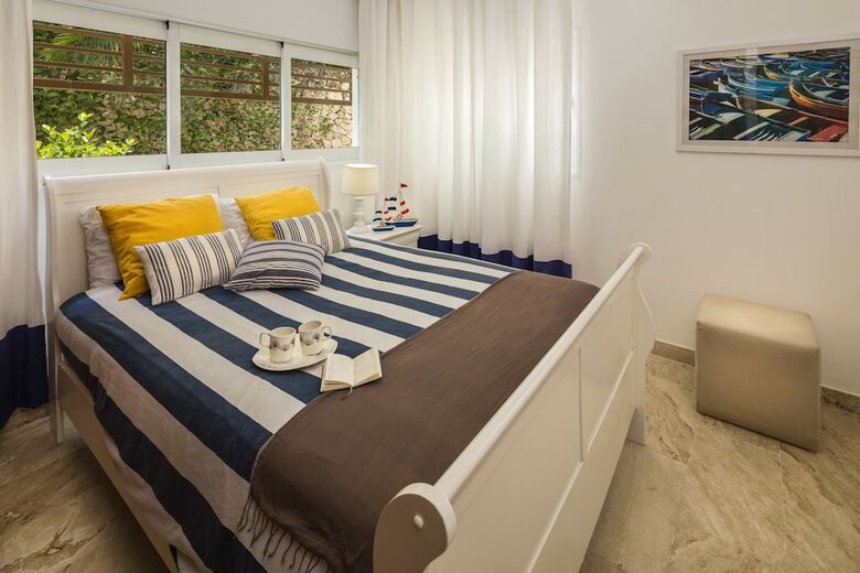 Apartamentos Condos At Bayrock 2