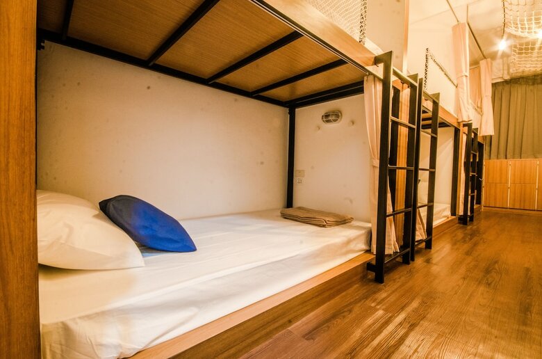 Hostal Pier 49 Hostel