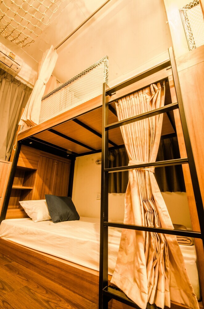 Hostal Pier 49 Hostel