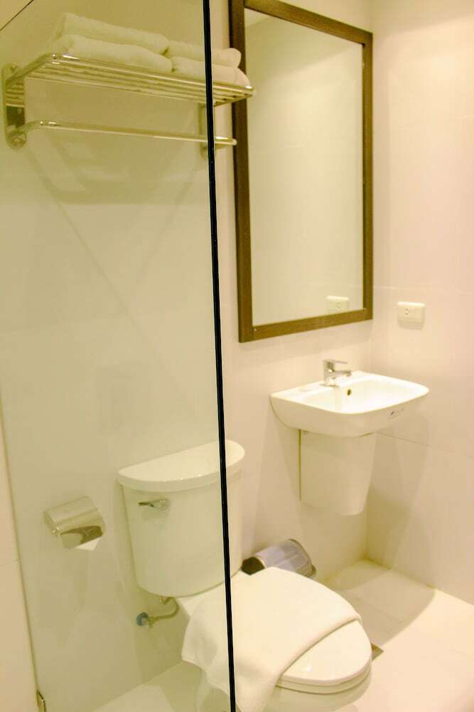 Mabolo Royal Hotel