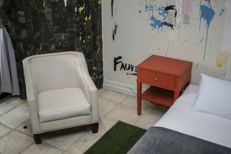 Hostal Fauna Luxury Hostel
