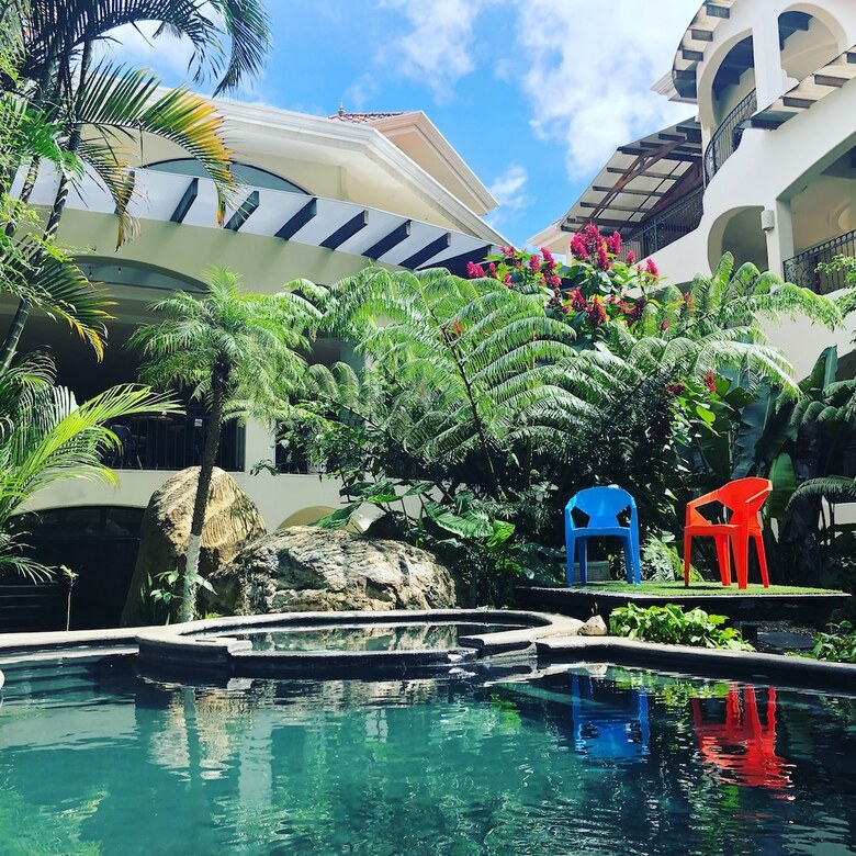Hostal Fauna Luxury Hostel
