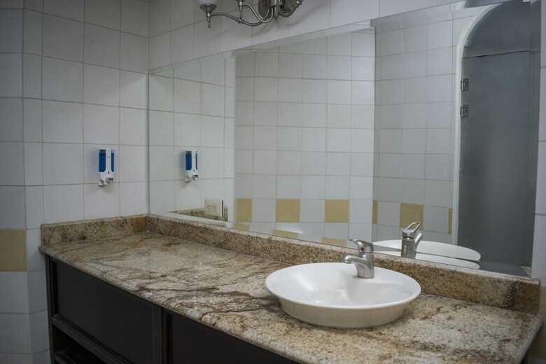 Hostal Fauna Luxury Hostel