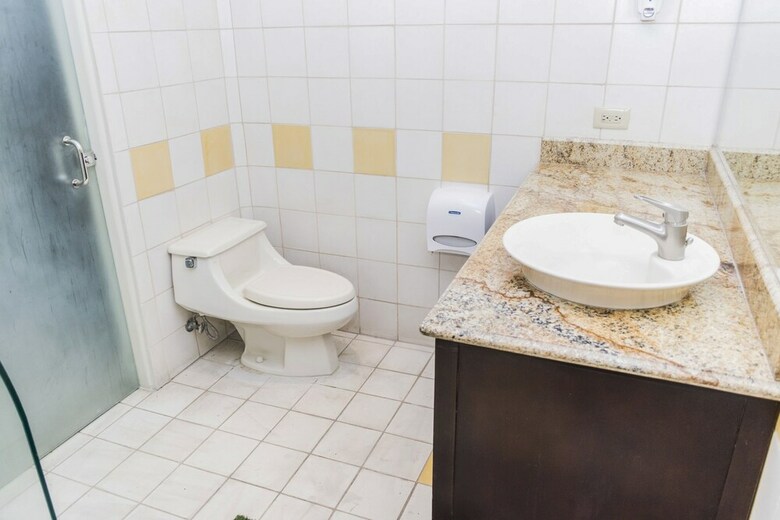 Hostal Fauna Luxury Hostel