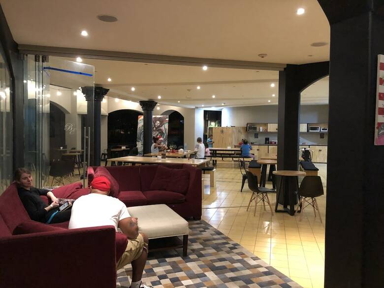 Hostal Fauna Luxury Hostel