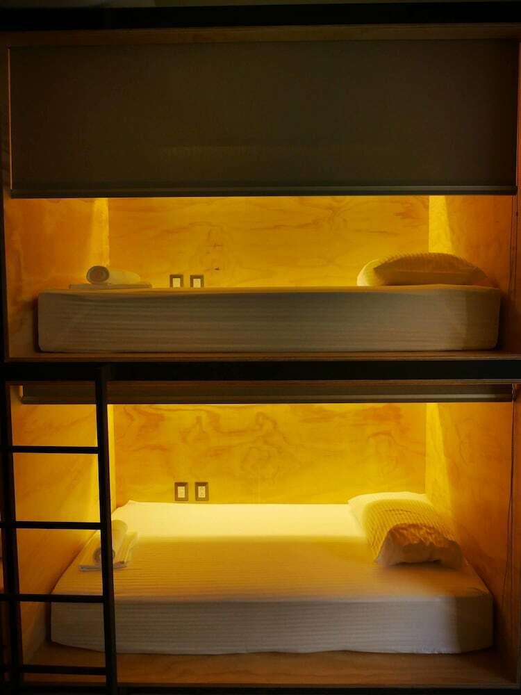 Hostal Fauna Luxury Hostel