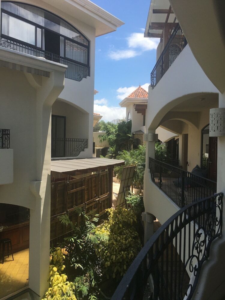 Hostal Fauna Luxury Hostel