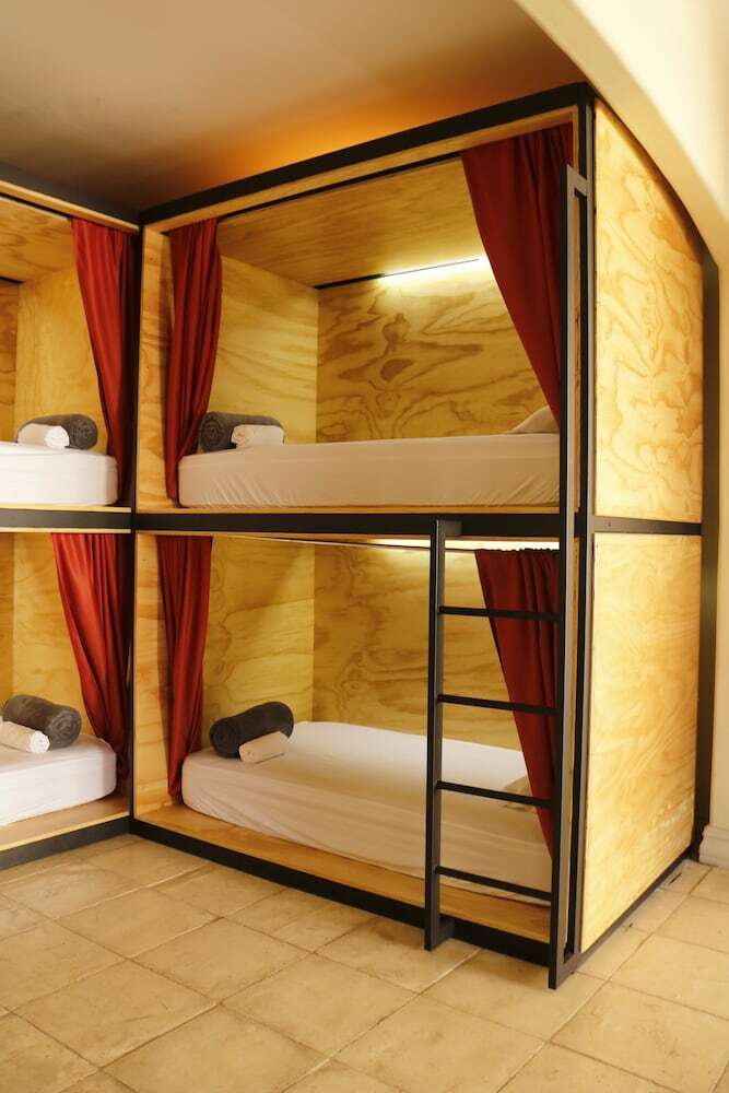 Hostal Fauna Luxury Hostel