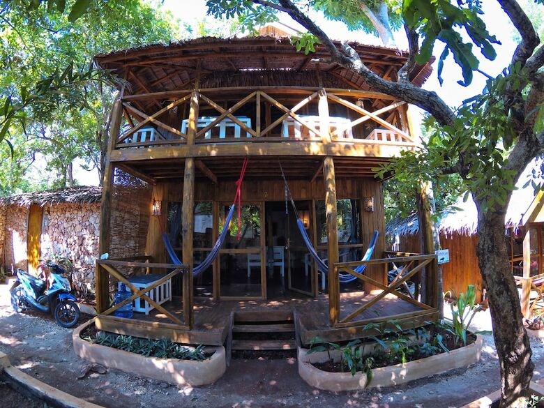 Hotel Cosmos Bungalows