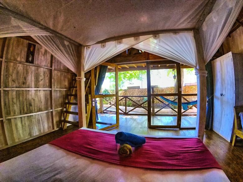 Hotel Cosmos Bungalows